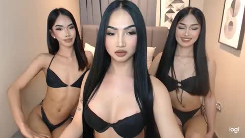 hot_nikki69 online show from March 22, 6:44 pm