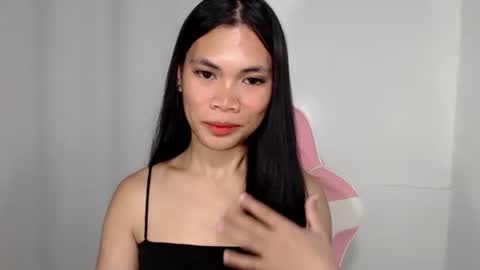 Snapshot of hot_pauline chatting on May 10, 2:44 pm hot_pauline online show from May 10, 2:44 pm