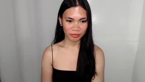 Snapshot of hot_pauline chatting on May 11, 4:15 pm hot_pauline online show from May 11, 4:15 pm