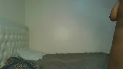 Snapshot of hot_petite1 chatting on November 1, 12:18 pm Hot petite online show from November 1, 12:18 pm