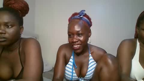 Snapshot of hot_petite1 chatting on November 7, 8:53 pm Hot petite online show from November 7, 8:53 pm
