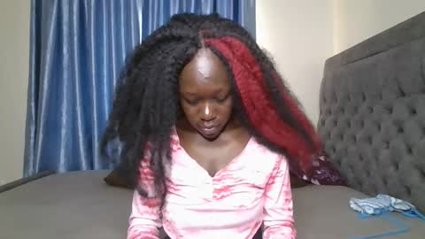 Snapshot of hot_petite1 chatting on November 17, 11:27 am Hot petite online show from November 17, 11:27 am