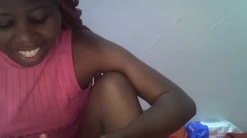 Snapshot of hot_petra2 chatting on June 15, 7:43 am Daddys doll online show from June 15, 7:43 am