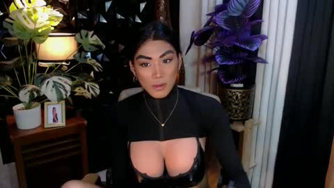 Snapshot of hot_pleasure_cock chatting on November 12, 8:59 am Julli Anna online show from November 12, 8:59 am