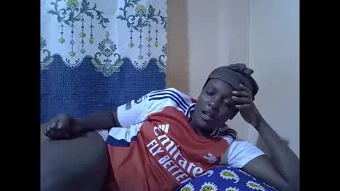 Snapshot of hot_raylah chatting on December 2, 8:26 pm RAYLAH online show from December 2, 8:26 pm