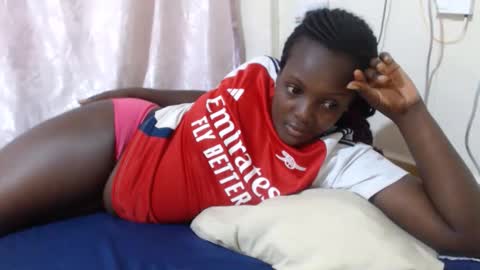 RAYLAH online show from March 10, 11:43 pm