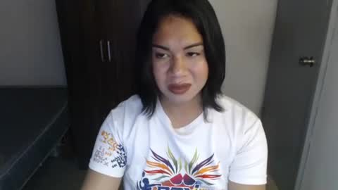 roxanne online show from May 2, 5:40 pm