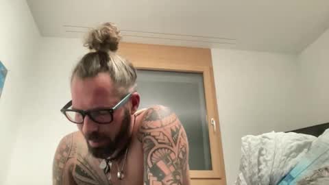 letmedoo2 online show from December 17, 6:58 pm