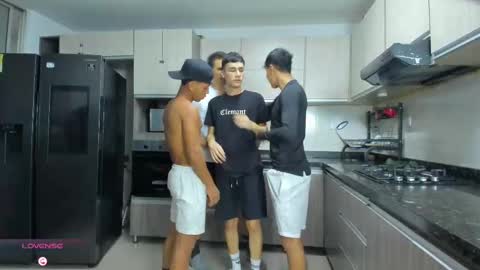 Snapshot of hot_sexmature chatting on September 30, 11:10 pm Vanesa Oliver and Andrew online show from September 30, 11:10 pm