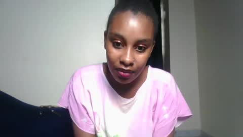 Snapshot of hot_sexxy_angel chatting on July 13, 10:40 am Marina online show from July 13, 10:40 am