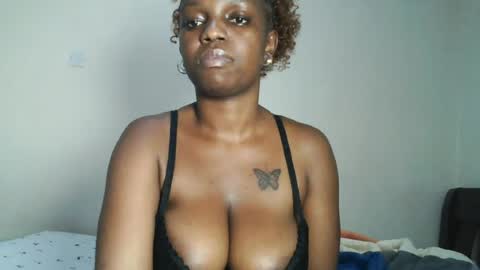 Snapshot of hot_sexxy_baby chatting on June 17, 3:13 pm hot_sexxy_baby online show from June 17, 3:13 pm