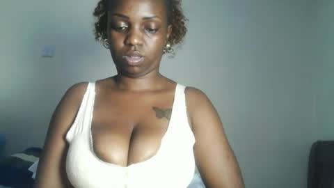 Snapshot of hot_sexxy_baby chatting on July 6, 2:47 pm hot_sexxy_baby online show from July 6, 2:47 pm