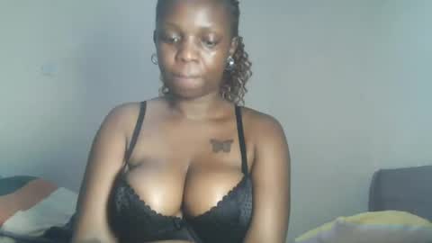 Snapshot of hot_sexxy_baby chatting on July 16, 1:28 pm hot_sexxy_baby online show from July 16, 1:28 pm