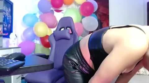 Snapshot of hot_sexy_bunny chatting on September 26, 1:15 pm hot sexy bunny online show from September 26, 1:15 pm