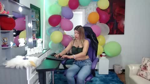Snapshot of hot_sexy_bunny chatting on October 1, 1:17 pm hot sexy bunny online show from October 1, 1:17 pm