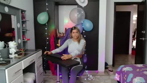 hot sexy bunny online show from January 14, 1:06 pm