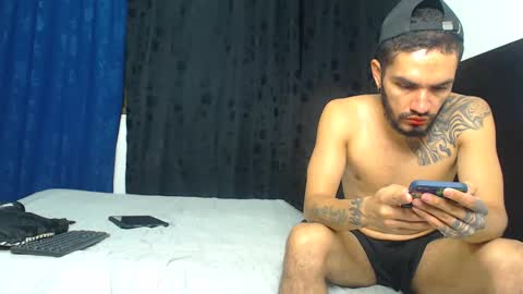 Hot Sharks   online show from January 6, 10:41 am