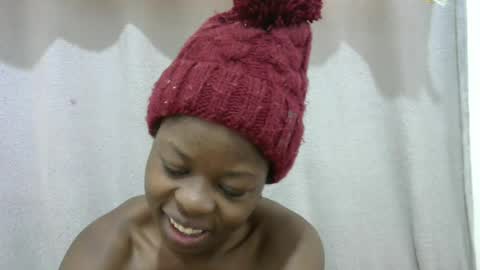 Snapshot of hot_shayla chatting on May 21, 11:28 am esiiii online show from May 21, 11:28 am