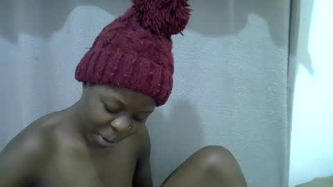 Snapshot of hot_shayla chatting on July 12, 6:21 pm esiiii online show from July 12, 6:21 pm