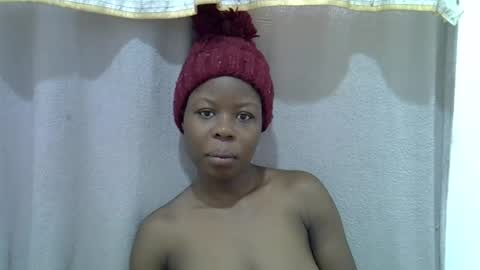 Snapshot of hot_shayla chatting on July 19, 11:58 am esiiii online show from July 19, 11:58 am