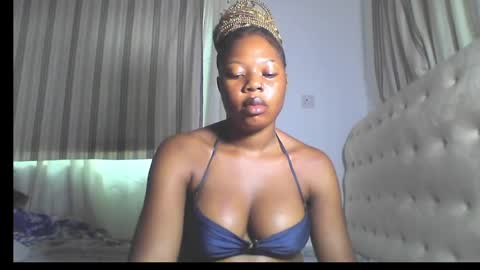 Snapshot of hot_stellaa chatting on June 5, 7:03 am Stella online show from June 5, 7:03 am