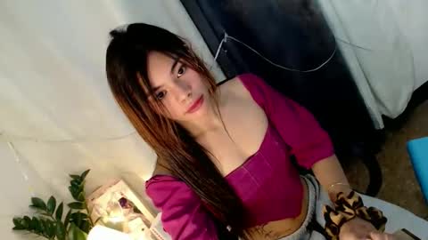 Yanna online show from April 19, 3:11 pm