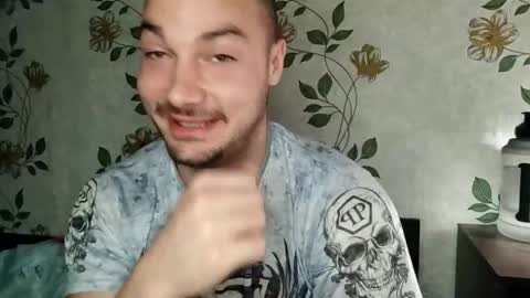 Kristiyan online show from March 15, 8:04 pm