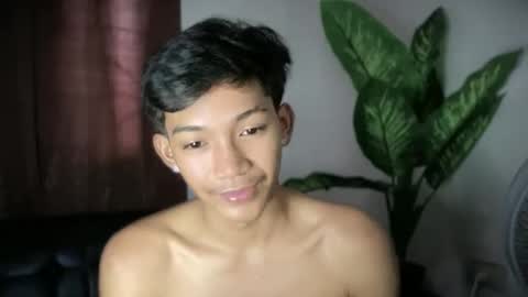 hotasian_jerome online show from February 5, 3:11 am