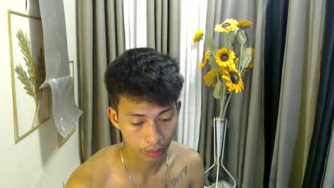 hotasian_richard online show from April 7, 8:04 am