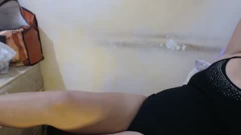 Snapshot of hotasianyue69 chatting on June 13, 6:39 pm hotasianyue69 online show from June 13, 6:39 pm