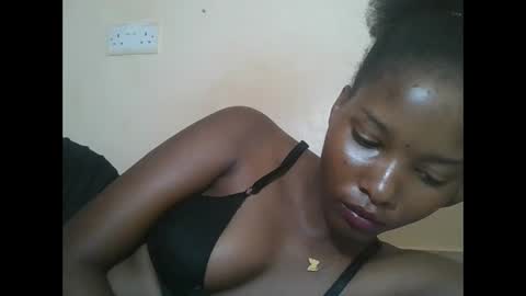 love online show from December 1, 8:30 am