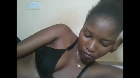 love online show from December 3, 9:35 pm