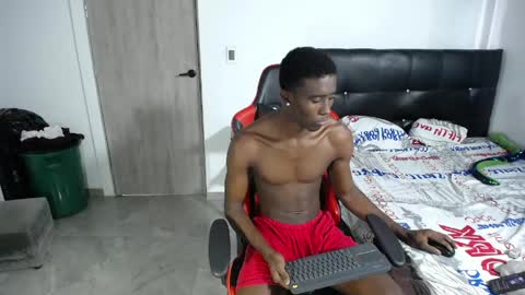 Snapshot of hotblacks07 chatting on April 24, 4:20 pm rivas online show from April 24, 4:20 pm