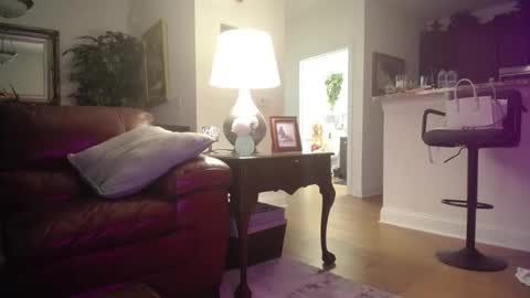 hotblondemilf1962 online show from May 14, 9:16 am