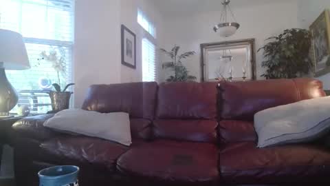 hotblondemilf1962 online show from May 31, 10:44 am