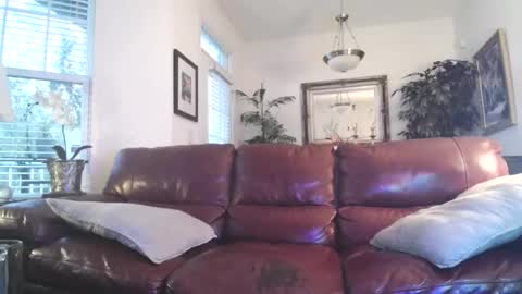 hotblondemilf1962 online show from July 23, 11:57 pm