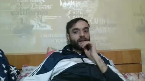 Snapshot of hotbodyboy879506 chatting on February 25, 10:41 pm Mihai online show from February 25, 10:41 pm