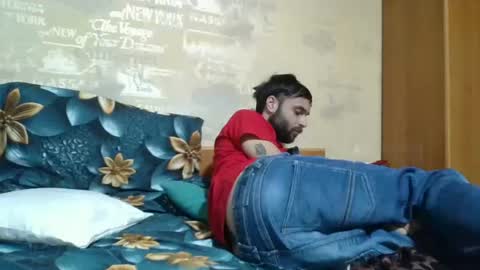 Snapshot of hotbodyboy879506 chatting on June 22, 10:18 pm Mihai online show from June 22, 10:18 pm