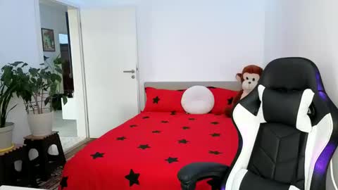 Hotboyshorny online show from February 24, 8:23 am