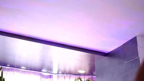 Anais online show from July 10, 9:12 am
