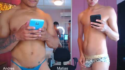 Snapshot of hotcrew_ chatting on July 28, 8:01 pm Hussain aaron and Ekko online show from July 28, 8:01 pm