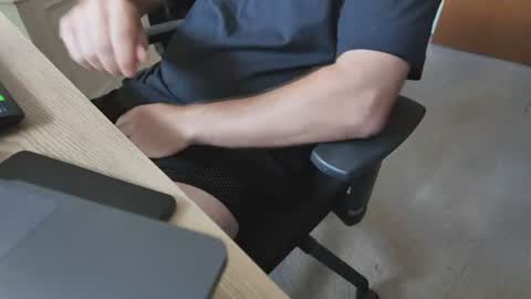 HotDadInShower online show from July 27, 8:32 am