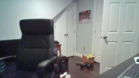 hotdog1124 online show from December 16, 12:43 pm