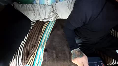 hotdogstuffer online show from November 14, 10:58 am