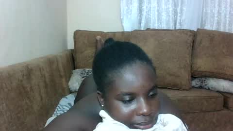 Snapshot of hotebbbyy chatting on July 25, 2:31 am EBBY online show from July 25, 2:31 am
