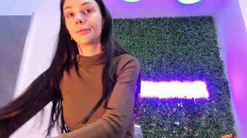 hotfallingdevil online show from January 16, 5:22 am