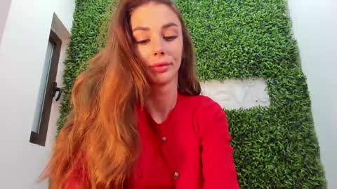 hotfallingdevil online show from April 30, 5:25 am