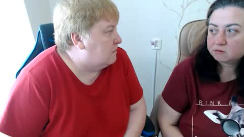 Snapshot of hotfiremommy chatting on June 11, 8:56 am LimonkaFire online show from June 11, 8:56 am