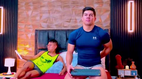 Snapshot of hotfuckers4uu chatting on May 19, 2:23 pm felipe marcello online show from May 19, 2:23 pm