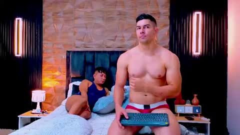 Snapshot of hotfuckers4uu chatting on June 9, 2:39 pm felipe marcello online show from June 9, 2:39 pm